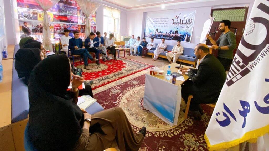 Picture showing the symposium participants in Herat province